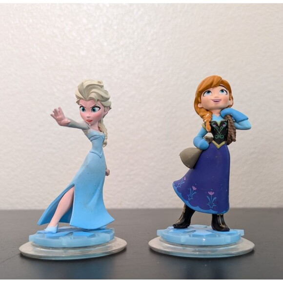 Disney Infinity 1.0 Frozen Character Figures Elsa and Anna - Picture 3 of 7